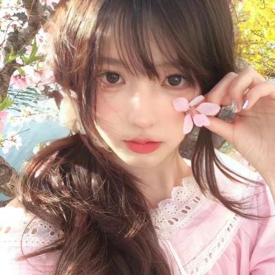 冲浪女孩布鲁娜